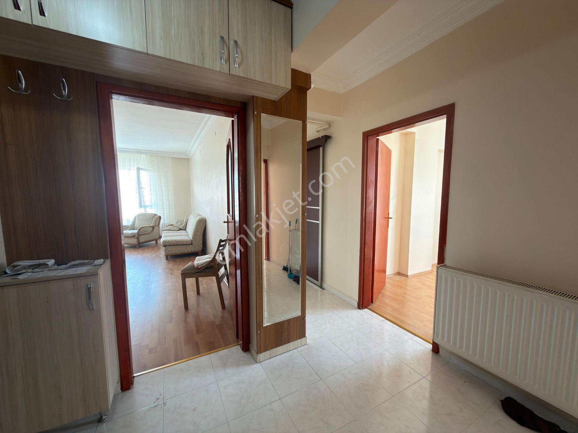 Turyap'tan Çaldıran Mah 507 Sokak 3+1 1. Kat Kiralık - Görsel 14