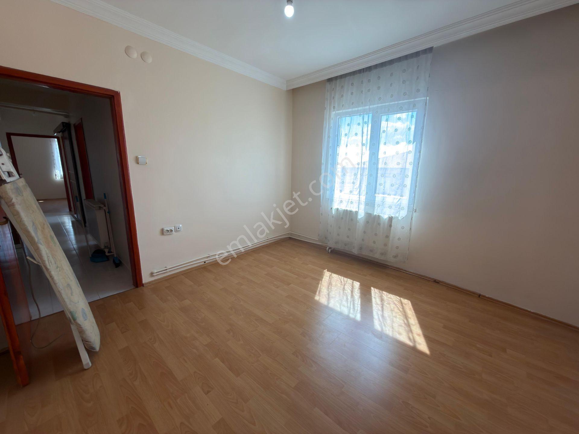Turyap'tan Çaldıran Mah 507 Sokak 3+1 1. Kat Kiralık - Görsel 22