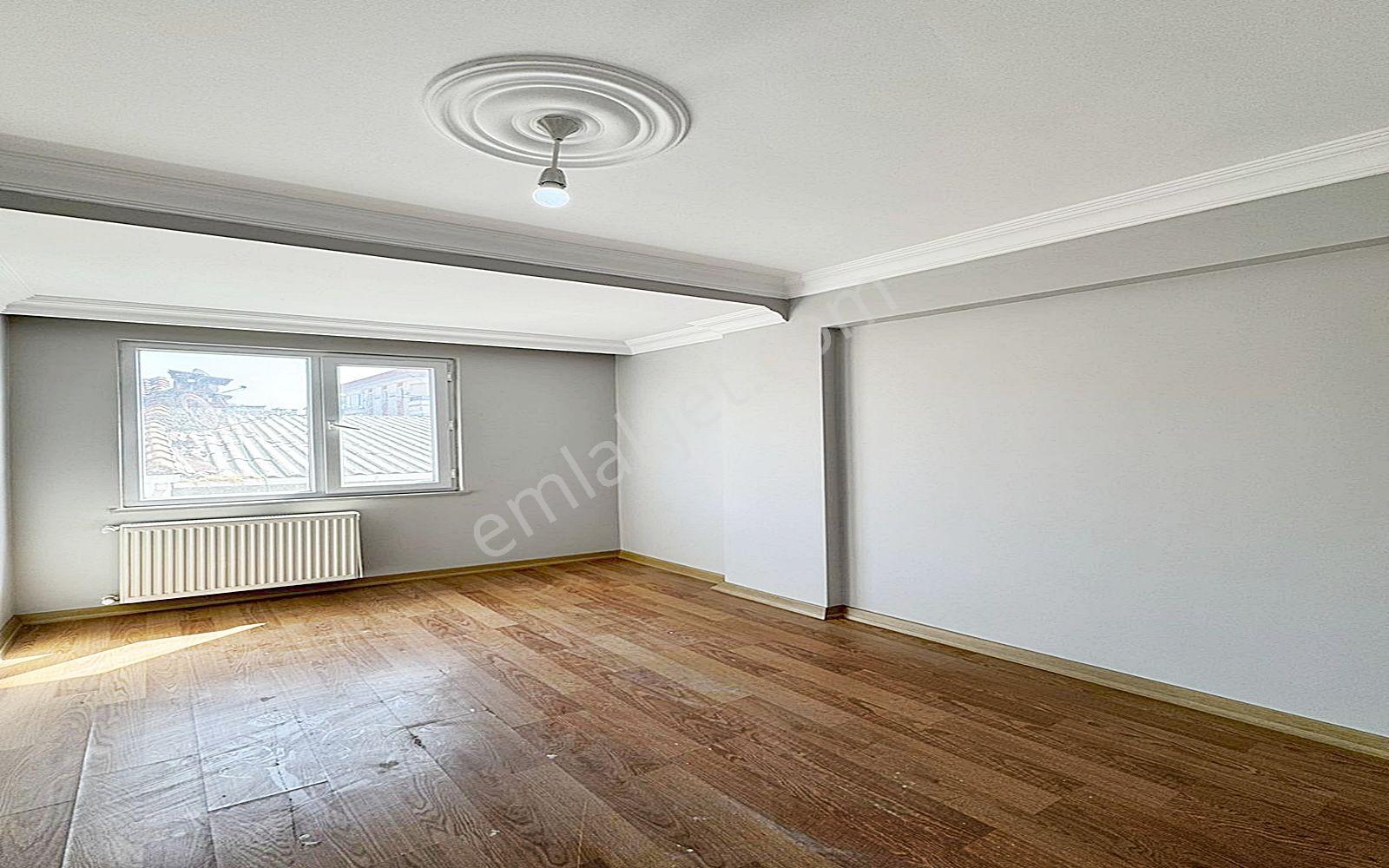 Metrobüse 4 Dk Yürüme Mesafesinde Çift Girişli Krediye Uygun 3+2 Teraslı Dublex Daire!!! - Görsel 12