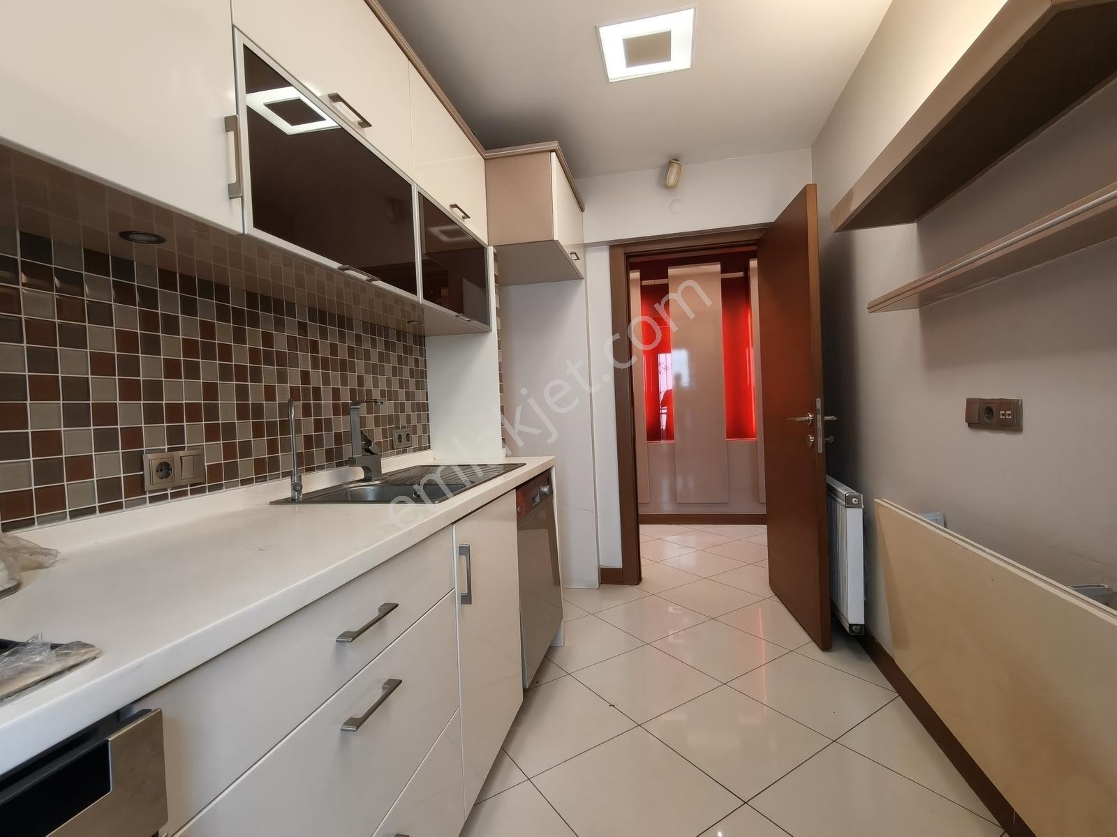 Emaks'tan/öveçlerde/iyi Yapılı/katta/ön Cephe/eşyalı 3+1 Ofis - Görsel 13