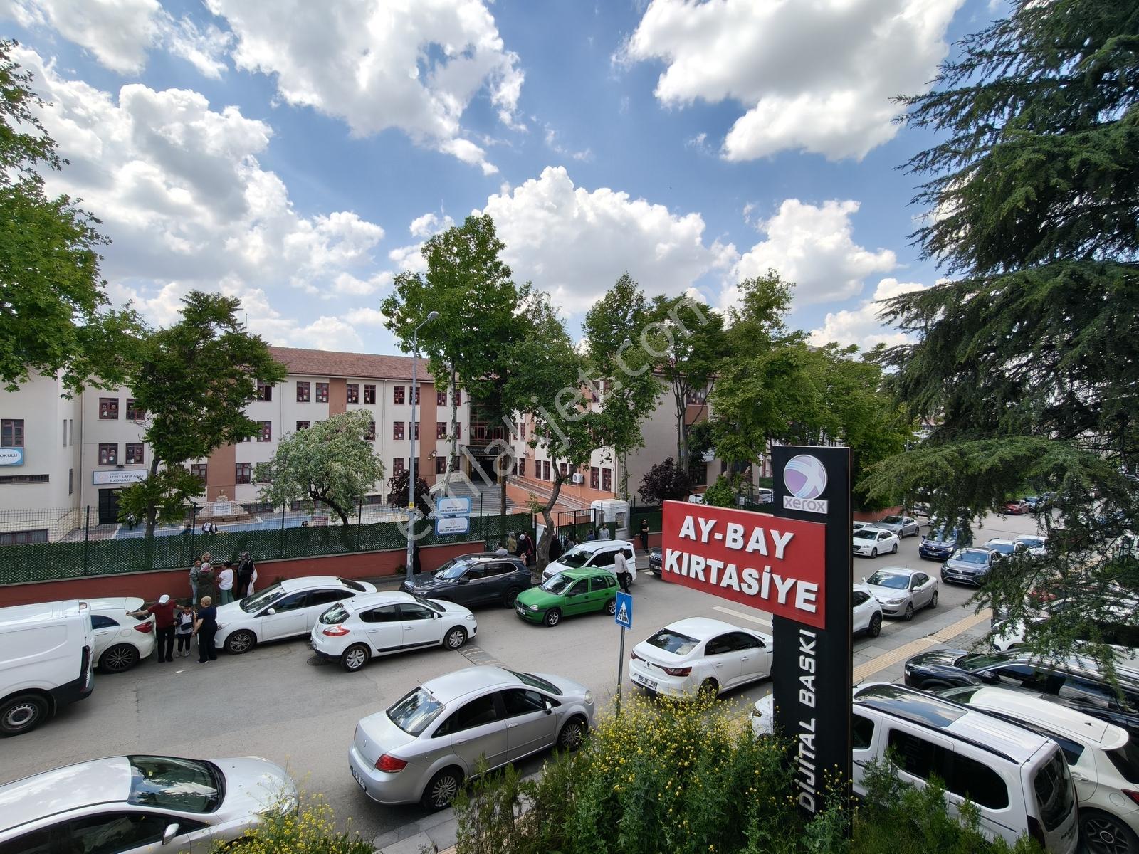 Emaks'tan/öveçlerde/iyi Yapılı/katta/ön Cephe/eşyalı 3+1 Ofis - Görsel 6
