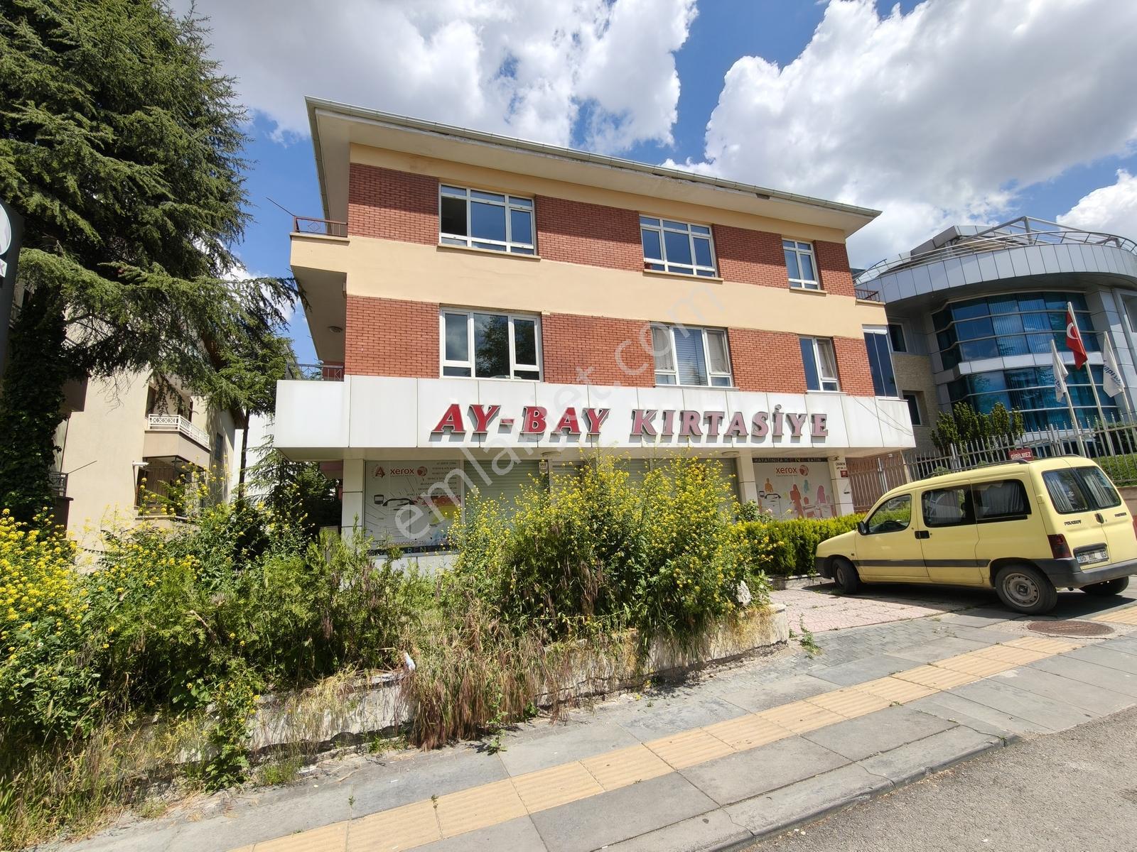Emaks'tan/öveçlerde/iyi Yapılı/katta/ön Cephe/eşyalı 3+1 Ofis - Görsel 30