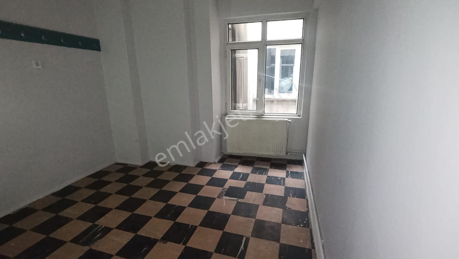 Adliye Karşısı Kiralık Ofis - Görsel 18