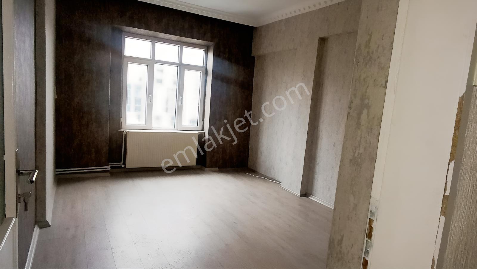 Adliye Karşısı Kiralık Ofis - Görsel 24