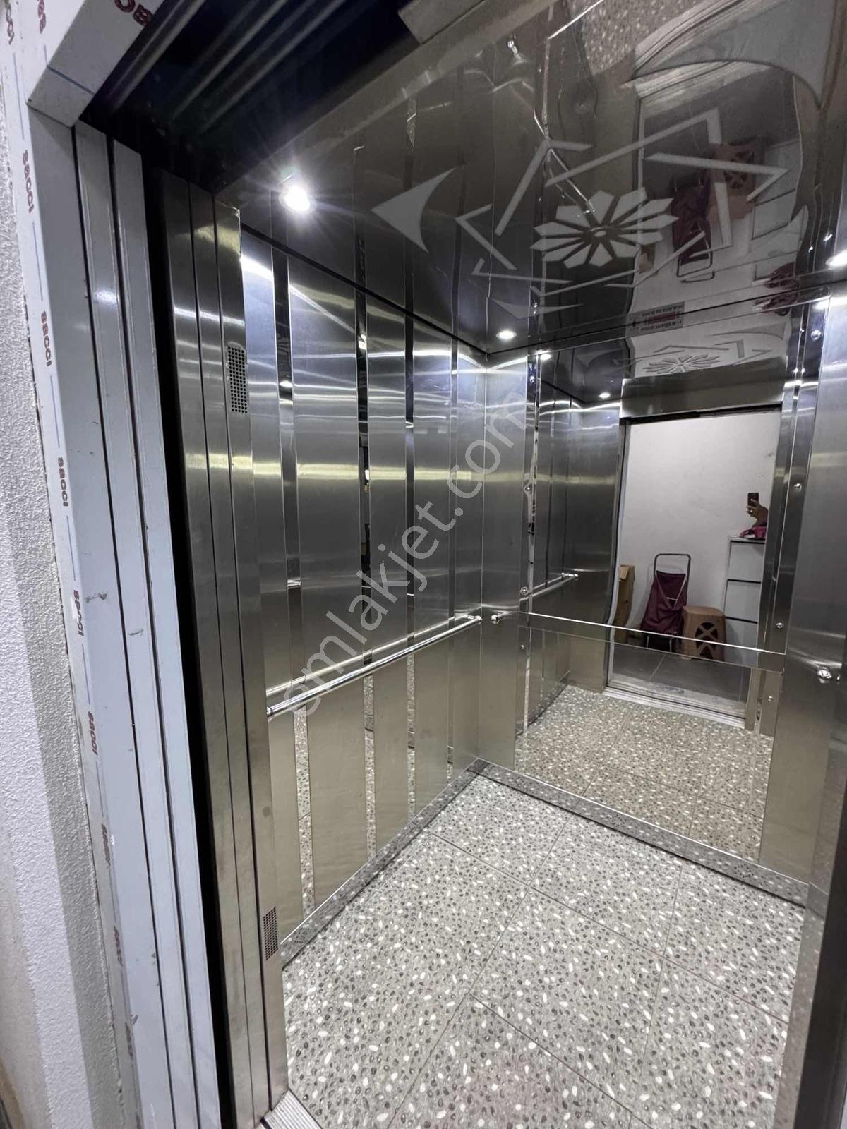 Bayır Merkezde Asansörlü, Ara Kat, Ferah 2+1 Kiralık Daire - Görsel 4
