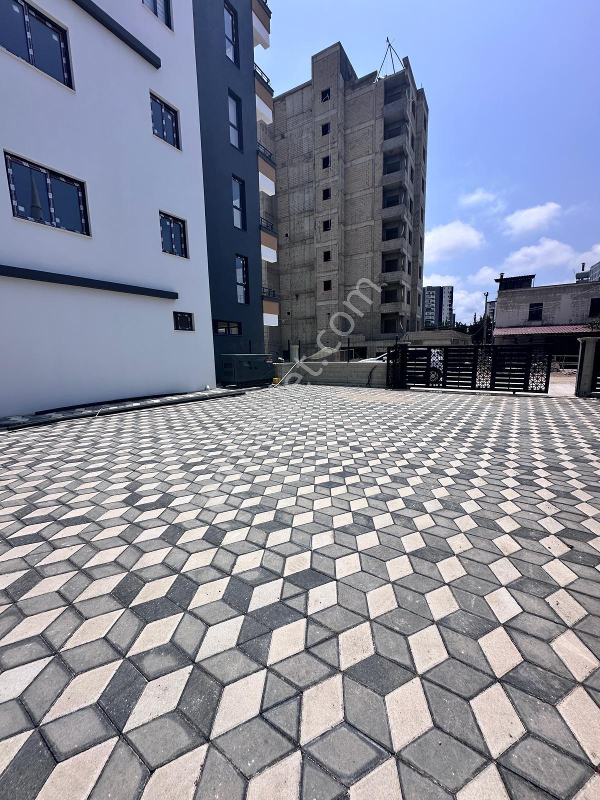 Rw Budur'dan Geniş Oturama Sahip 1+1 Kiralık Daire - Görsel 17