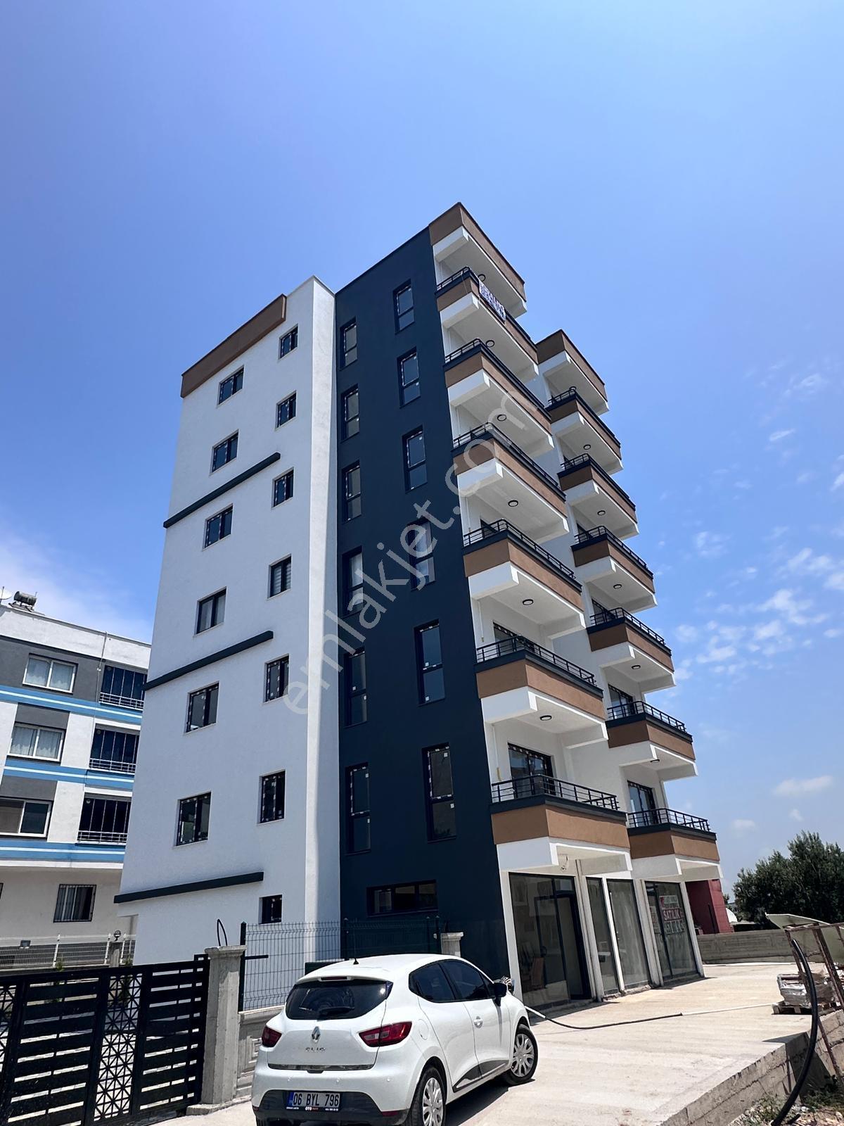 Rw Budur'dan Geniş Oturama Sahip 1+1 Kiralık Daire - Görsel 14