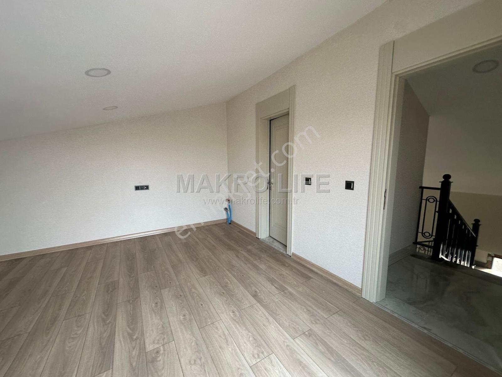 Şehrin Gözdesinde Lüx Yaşam İçin Satılık 6+1 Triplex Villa