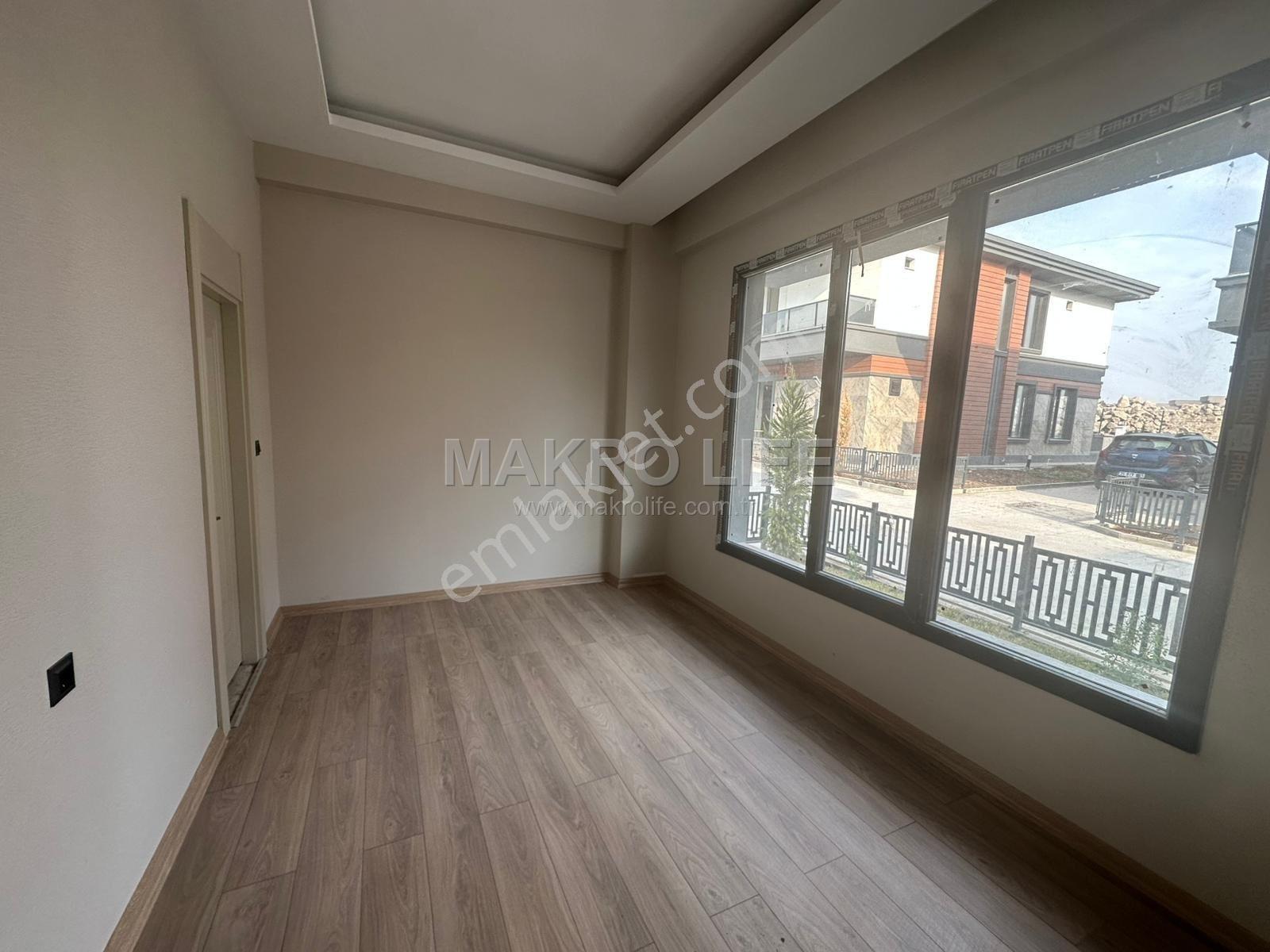 Şehrin Gözdesinde Lüx Yaşam İçin Satılık 6+1 Triplex Villa - Görsel 32