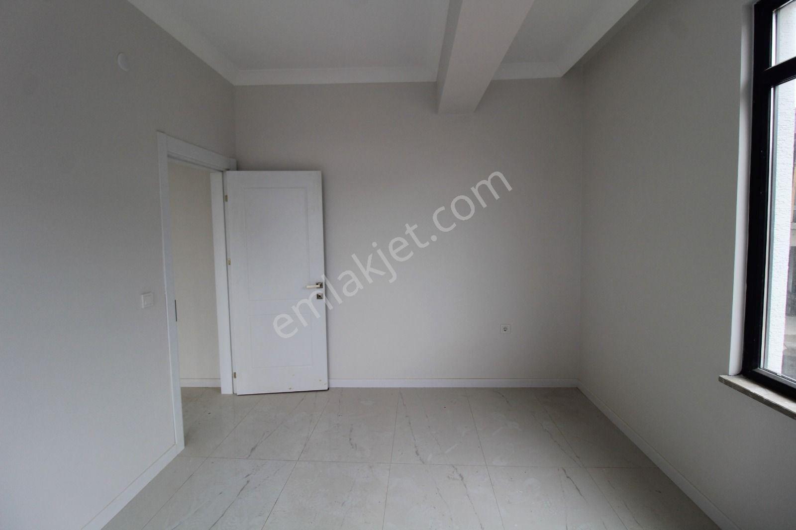 Kocaeli Başiskele Ulus Caddesi Üzerinde Arakat Kiralık Daire - Görsel 16