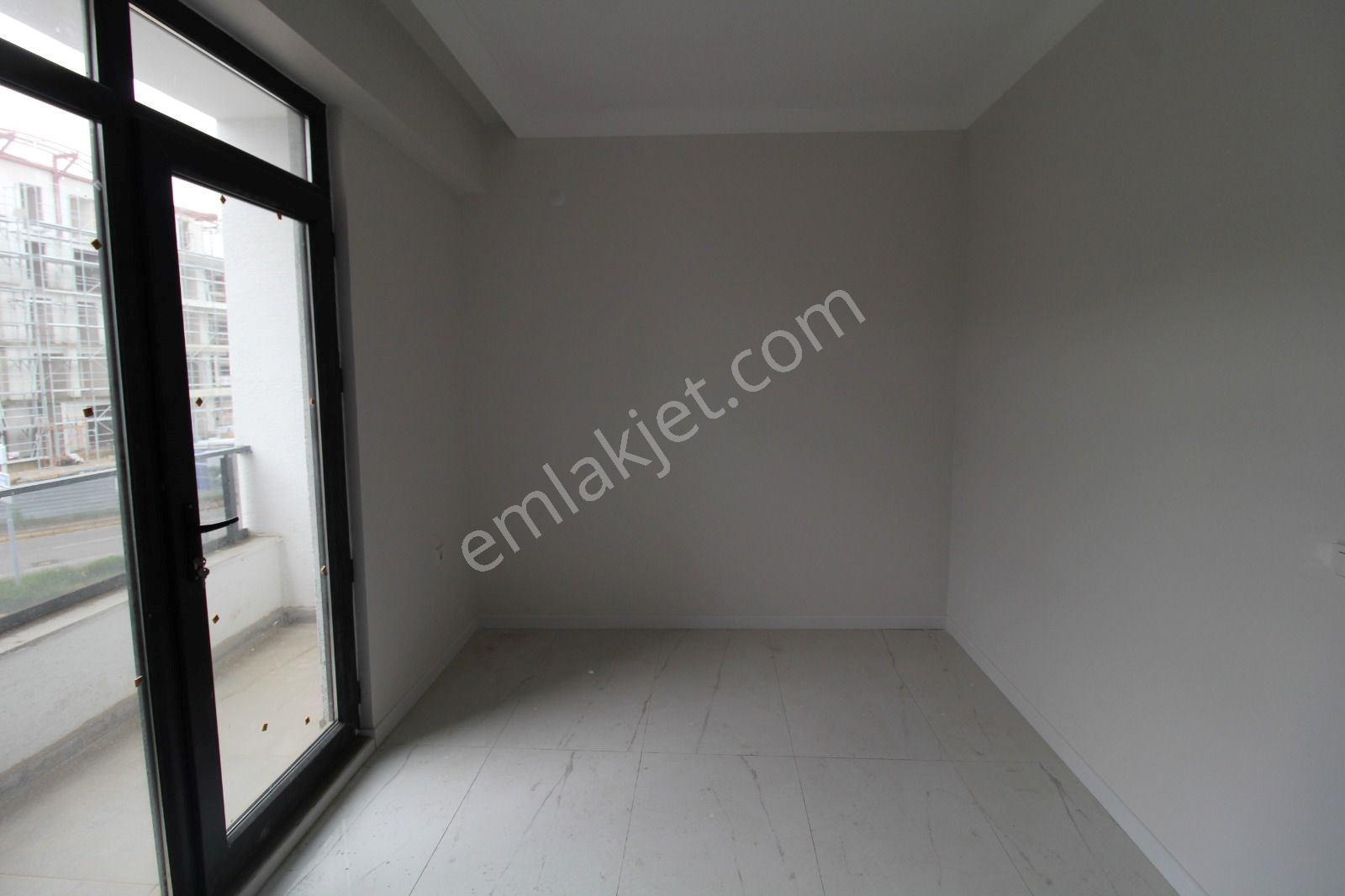 Kocaeli Başiskele Ulus Caddesi Üzerinde Arakat Kiralık Daire - Görsel 20