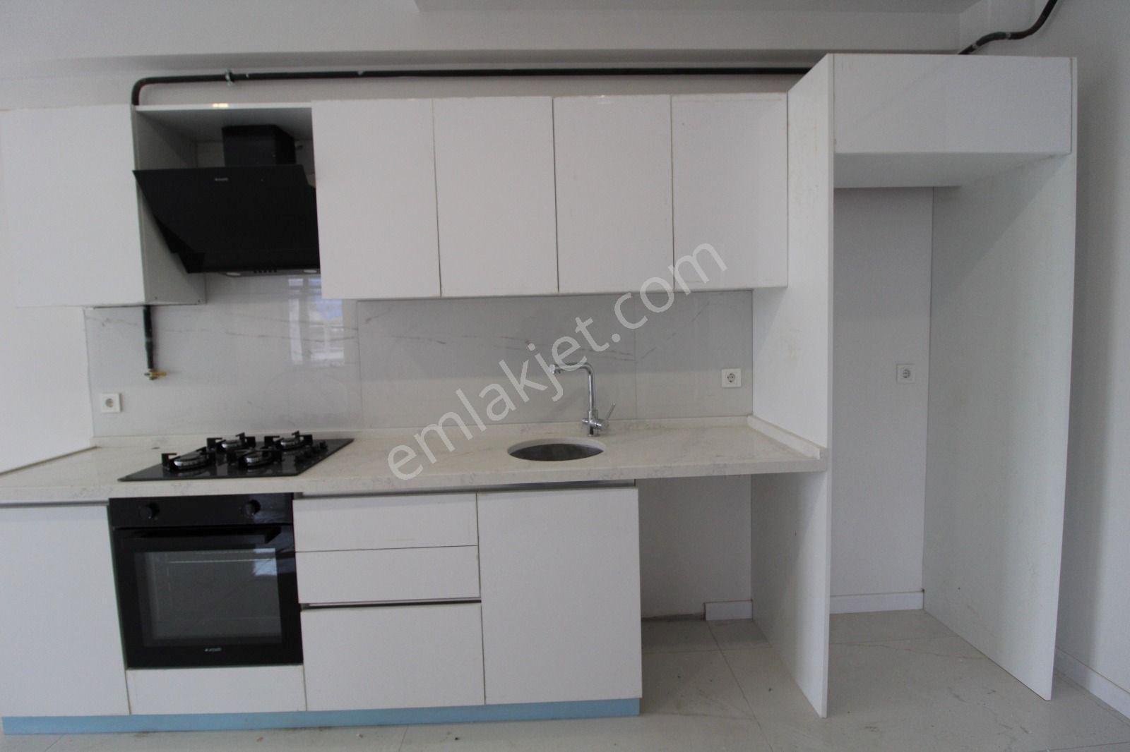 Kocaeli Başiskele Ulus Caddesi Üzerinde Arakat Kiralık Daire - Görsel 9
