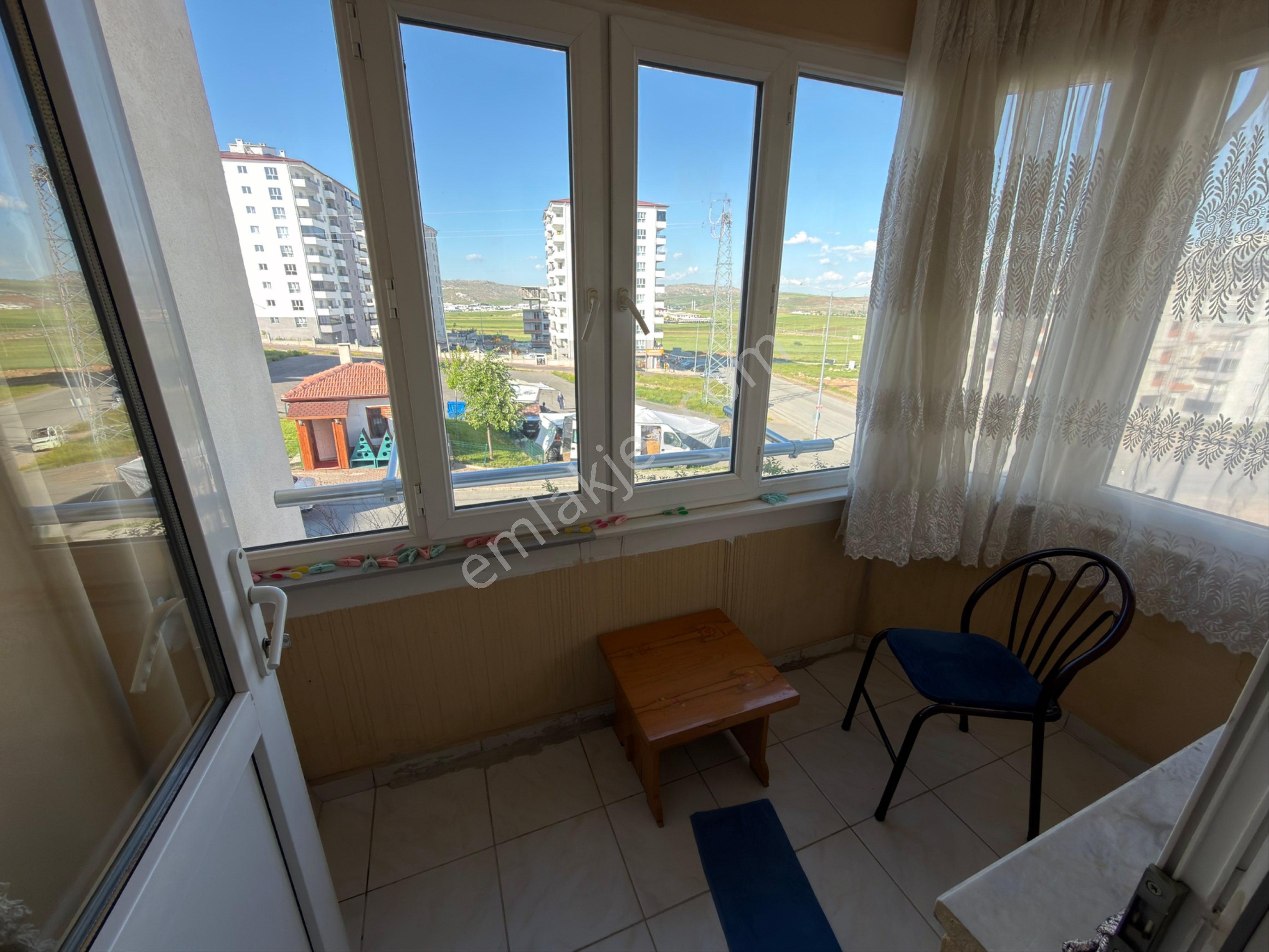 Şahbaz Emlaktan | Sivas Merkez Cezaevi Tokide Full Eşyalı Kiralık 2+1 Daire - Görsel 15