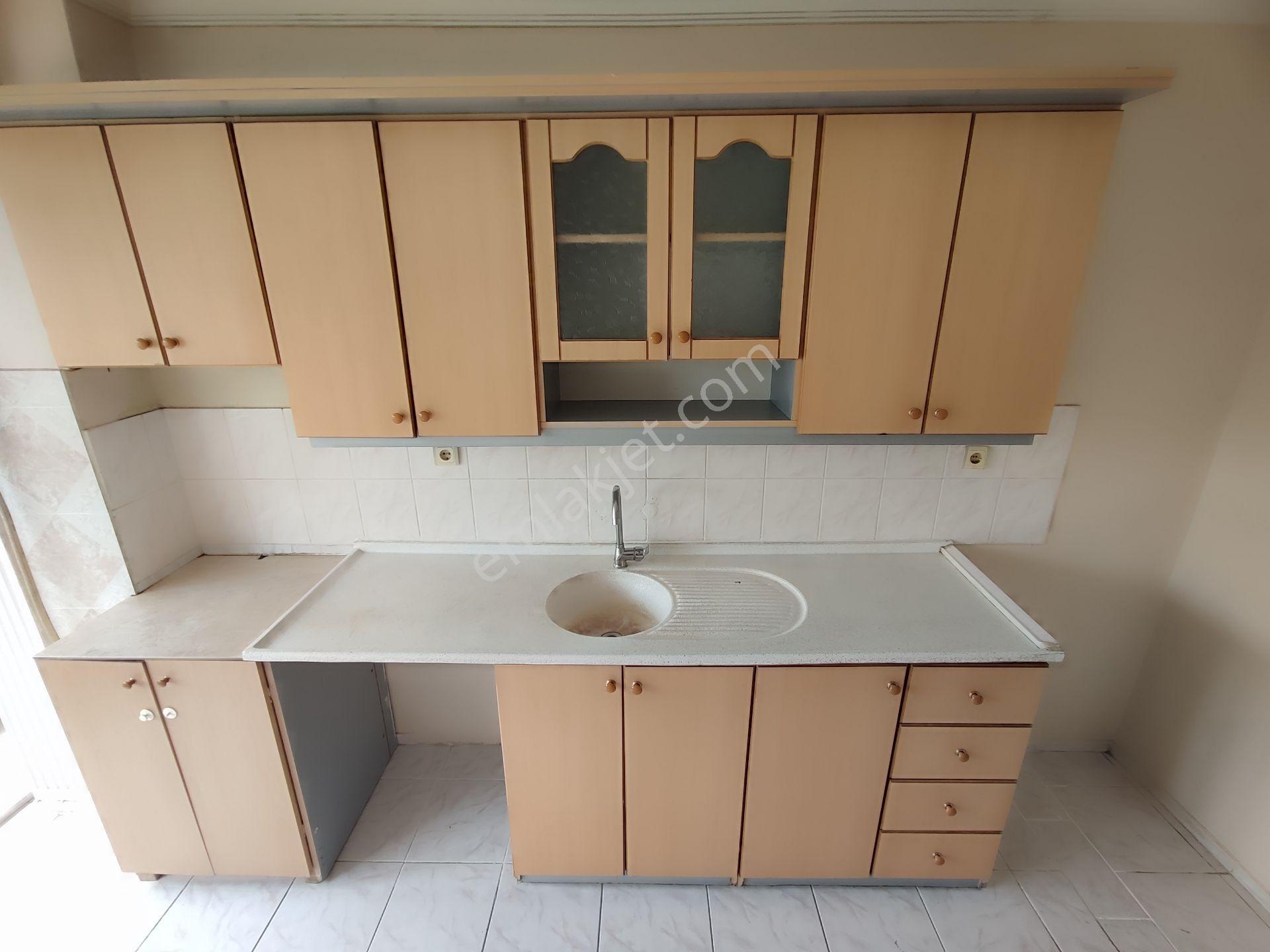 Kardeşten Akçay Altınkumda Doğalgazlı Ara Kat Bahçe Cepheli Ayrı Mutfaklı Geniş 2+1 Daire - Görsel 3