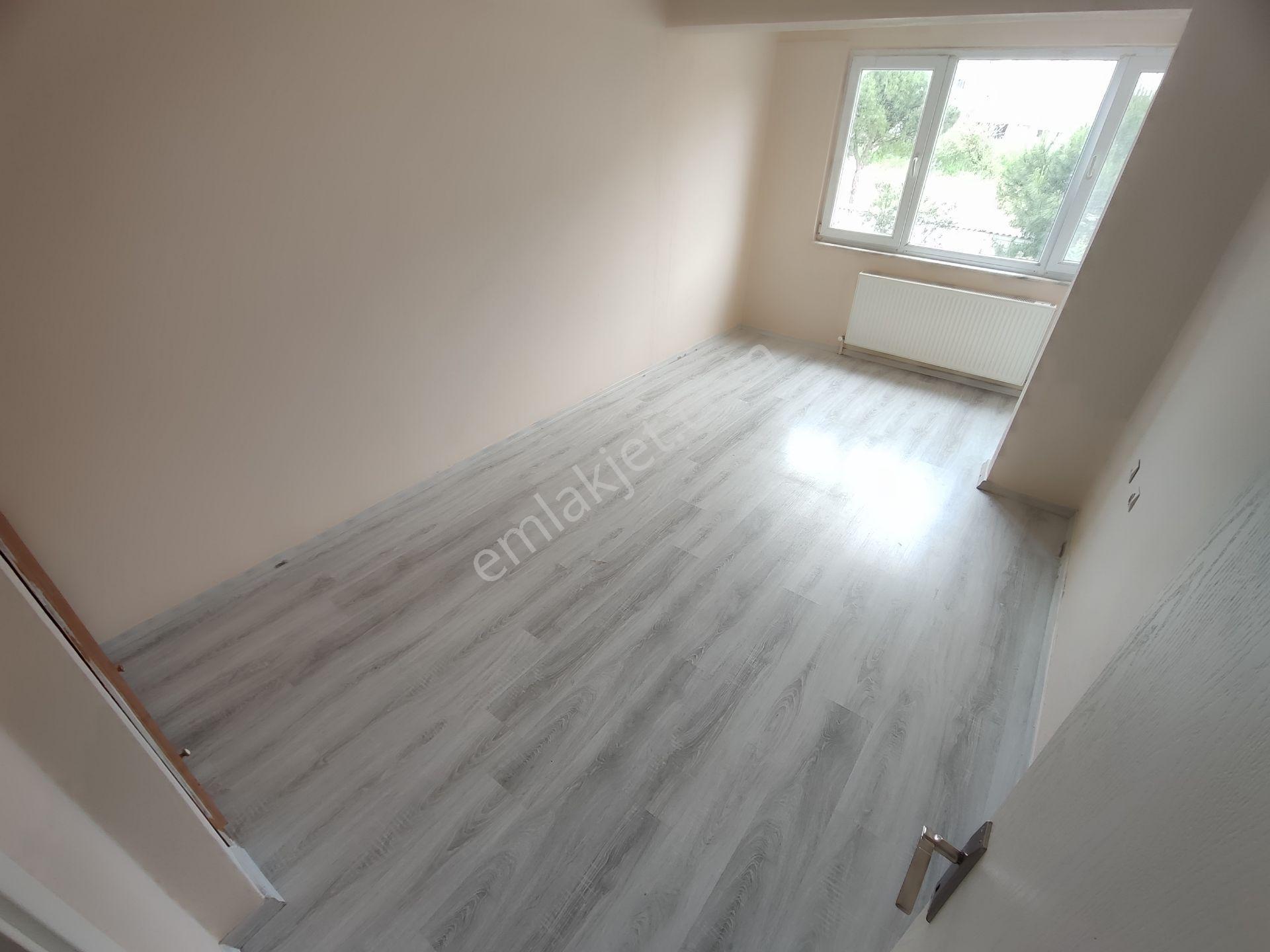 Kardeşten Akçay Altınkumda Doğalgazlı Ara Kat Bahçe Cepheli Ayrı Mutfaklı Geniş 2+1 Daire - Görsel 16
