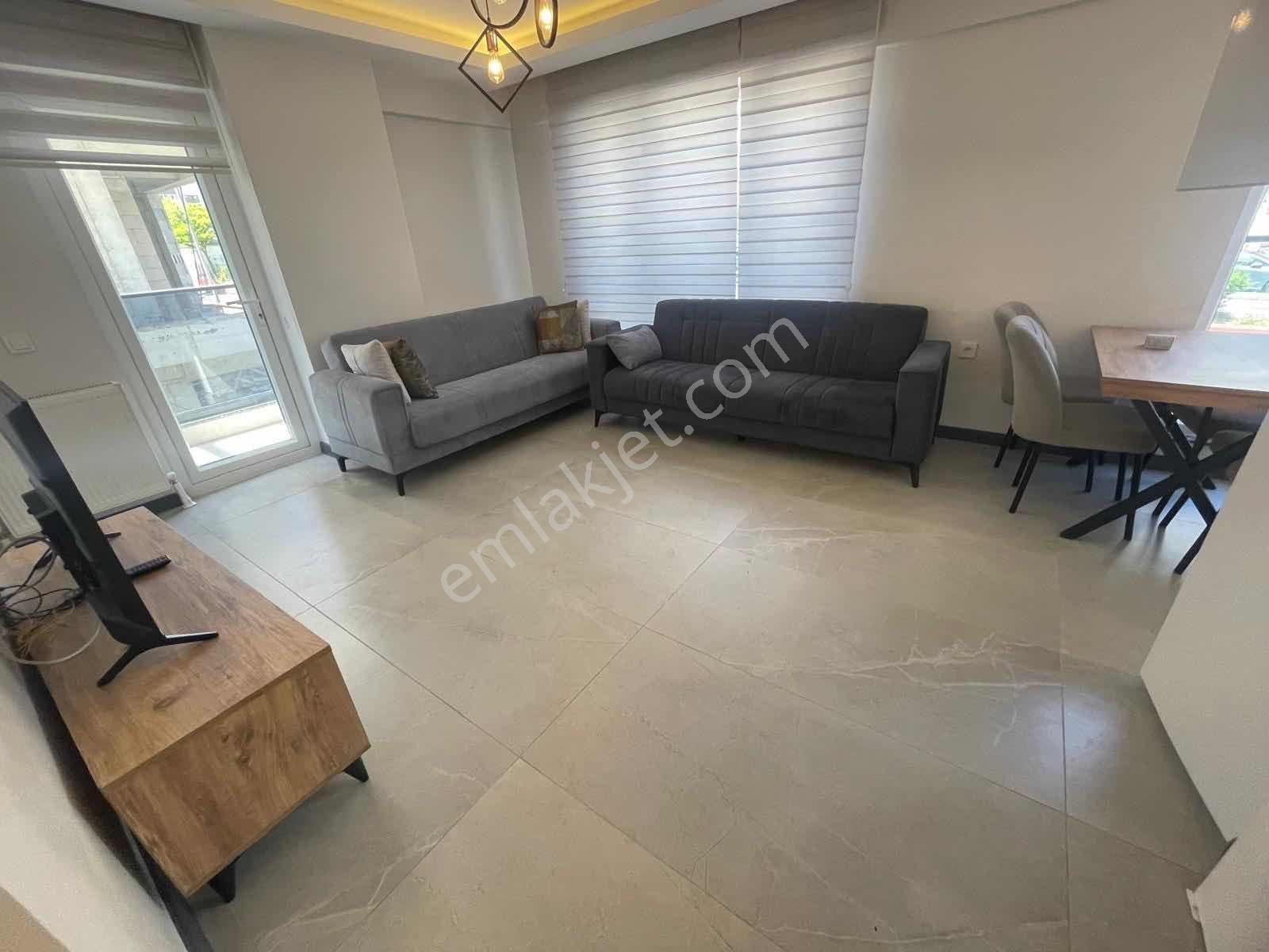 Cumhuriyet Gayrimenkulden 1+1 Full Eşyalı Emek'te - Görsel 13