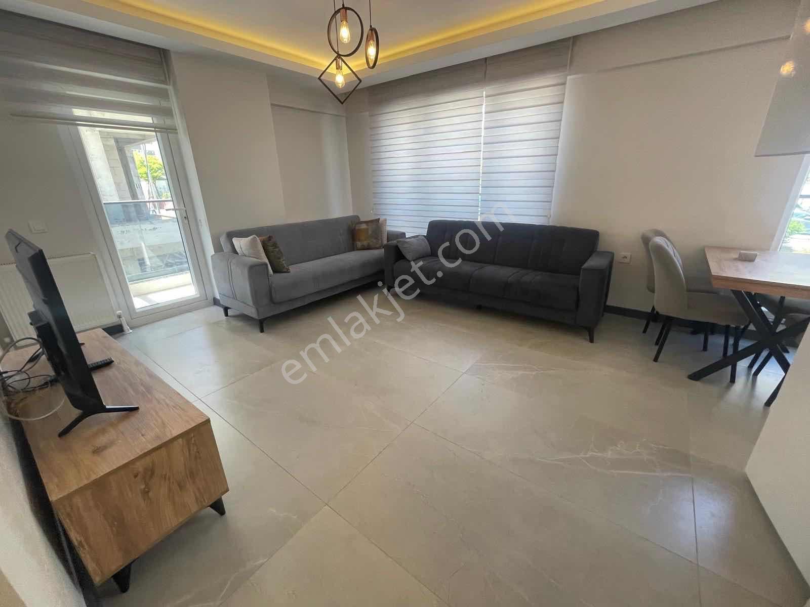 Cumhuriyet Gayrimenkulden 1+1 Full Eşyalı Emek'te - Görsel 5