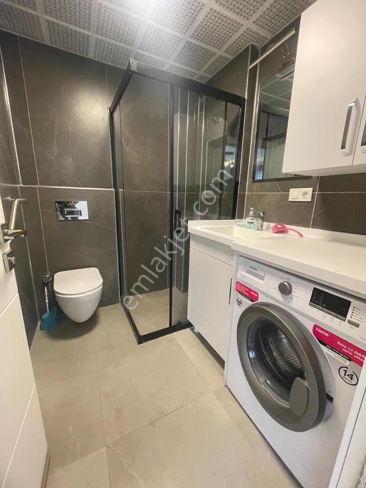 Cumhuriyet Gayrimenkulden 1+1 Full Eşyalı Emek'te - Görsel 35