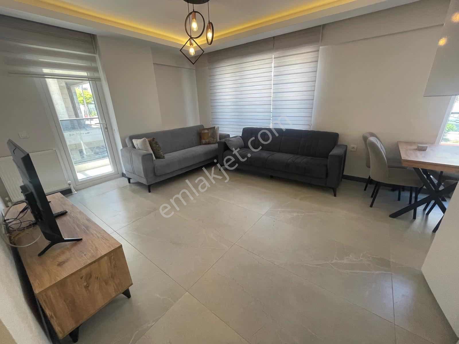 Cumhuriyet Gayrimenkulden 1+1 Full Eşyalı Emek'te - Görsel 32