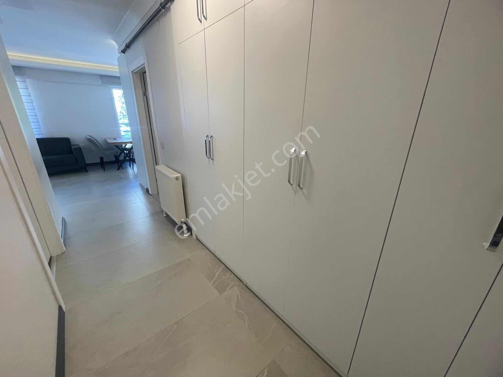 Cumhuriyet Gayrimenkulden 1+1 Full Eşyalı Emek'te - Görsel 38