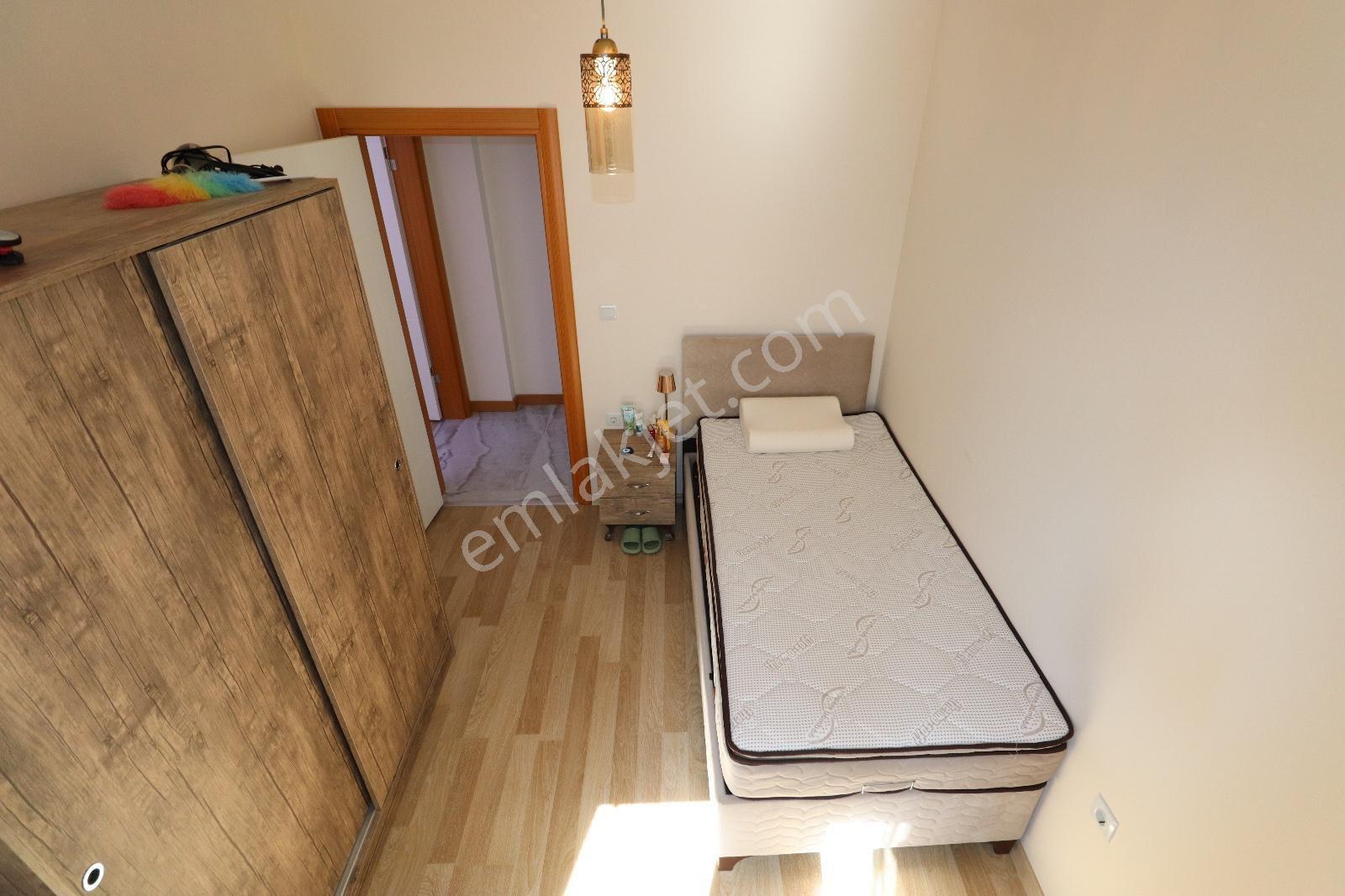 Altınıoluk'ta Satılık 3+1 Daire Denize 300 Mt Eşyalı - Görsel 22