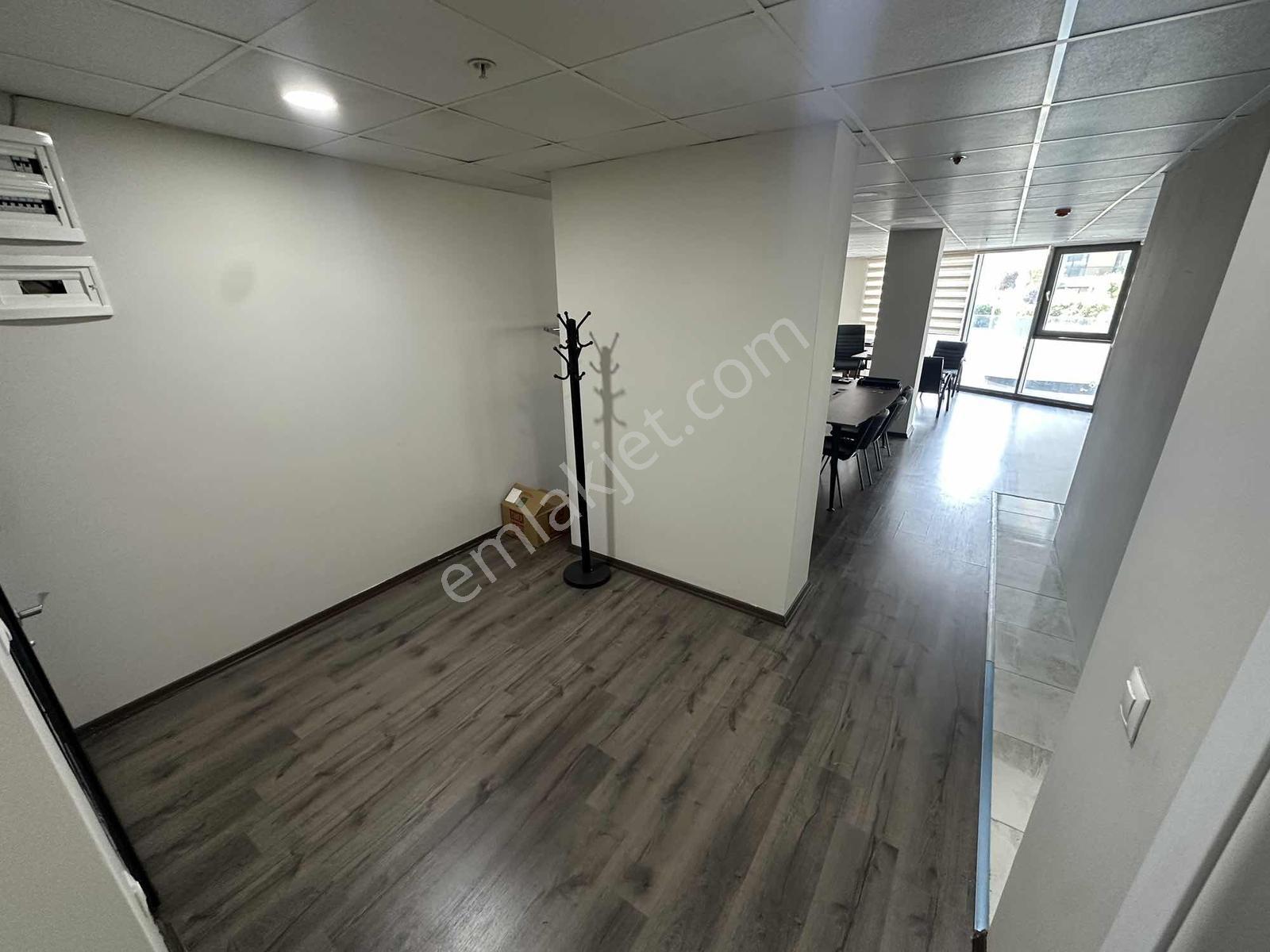 Perola Rezidans'ta Kiralık Ofis 90m2 Kapalı Mutfak - Görsel 13