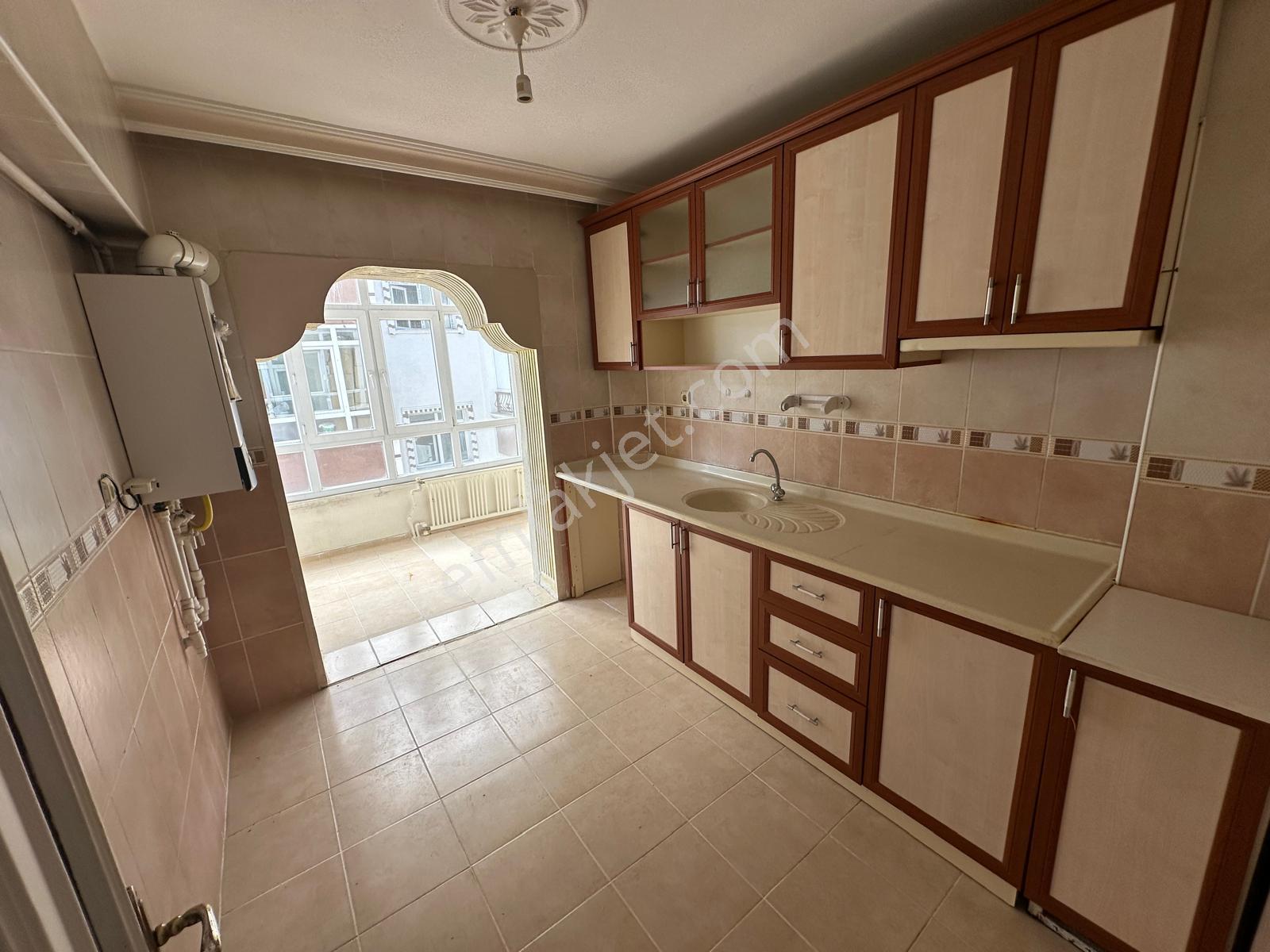 Bk Gayrimenkulden Malazgirt Mah. Kiralık Daire - Görsel 3