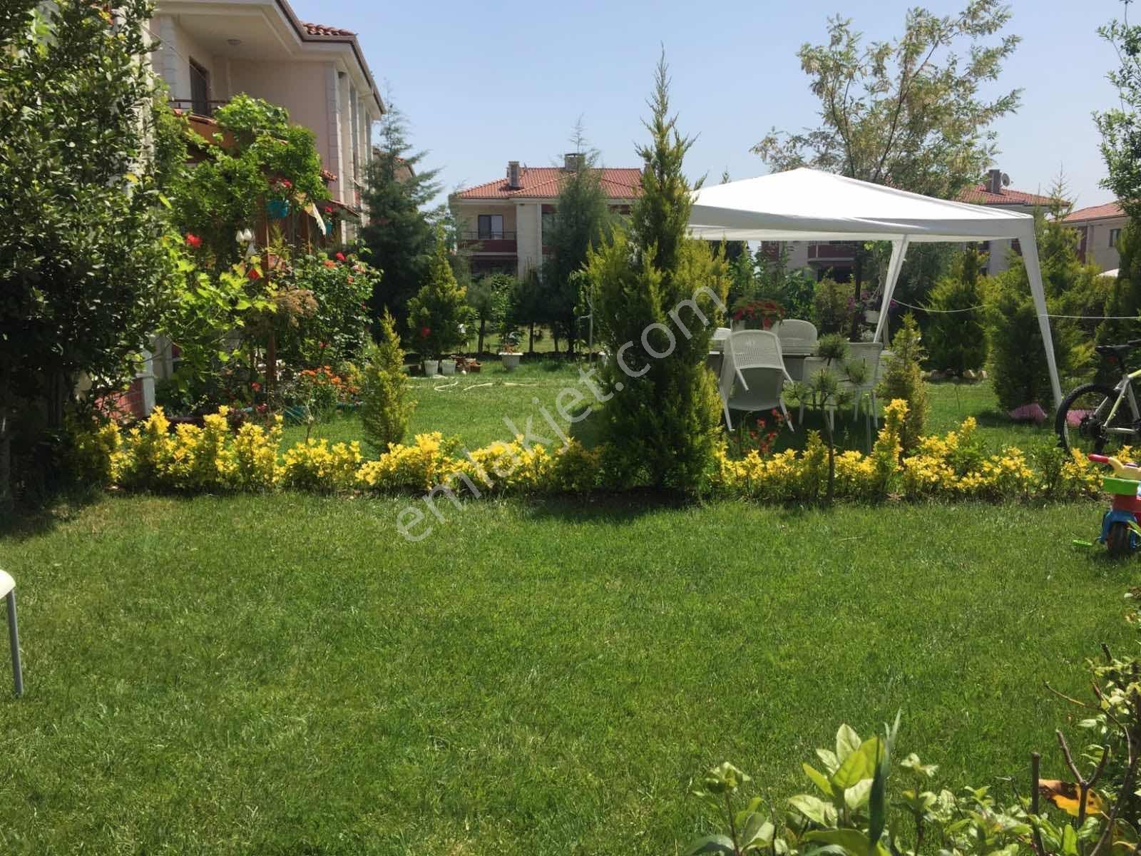 Everest Zirve 2 Sitesi 210 M2 3+1 Satılık Köşe Villa - Görsel 14