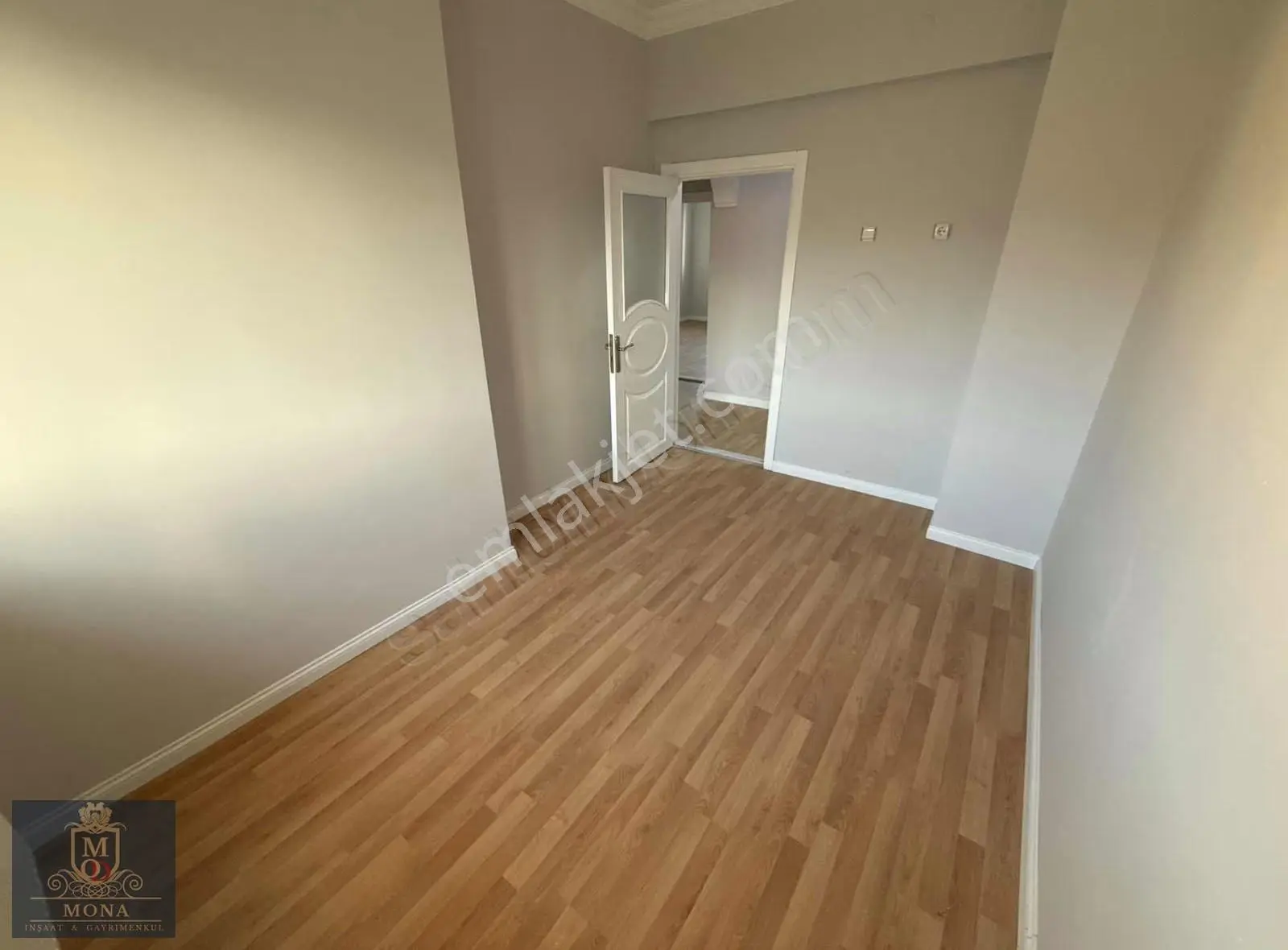 Mona'dan Yunusemre'de Full Yapılı Geniş Kiralık 3+1 Fırsat Daire - Görsel 5