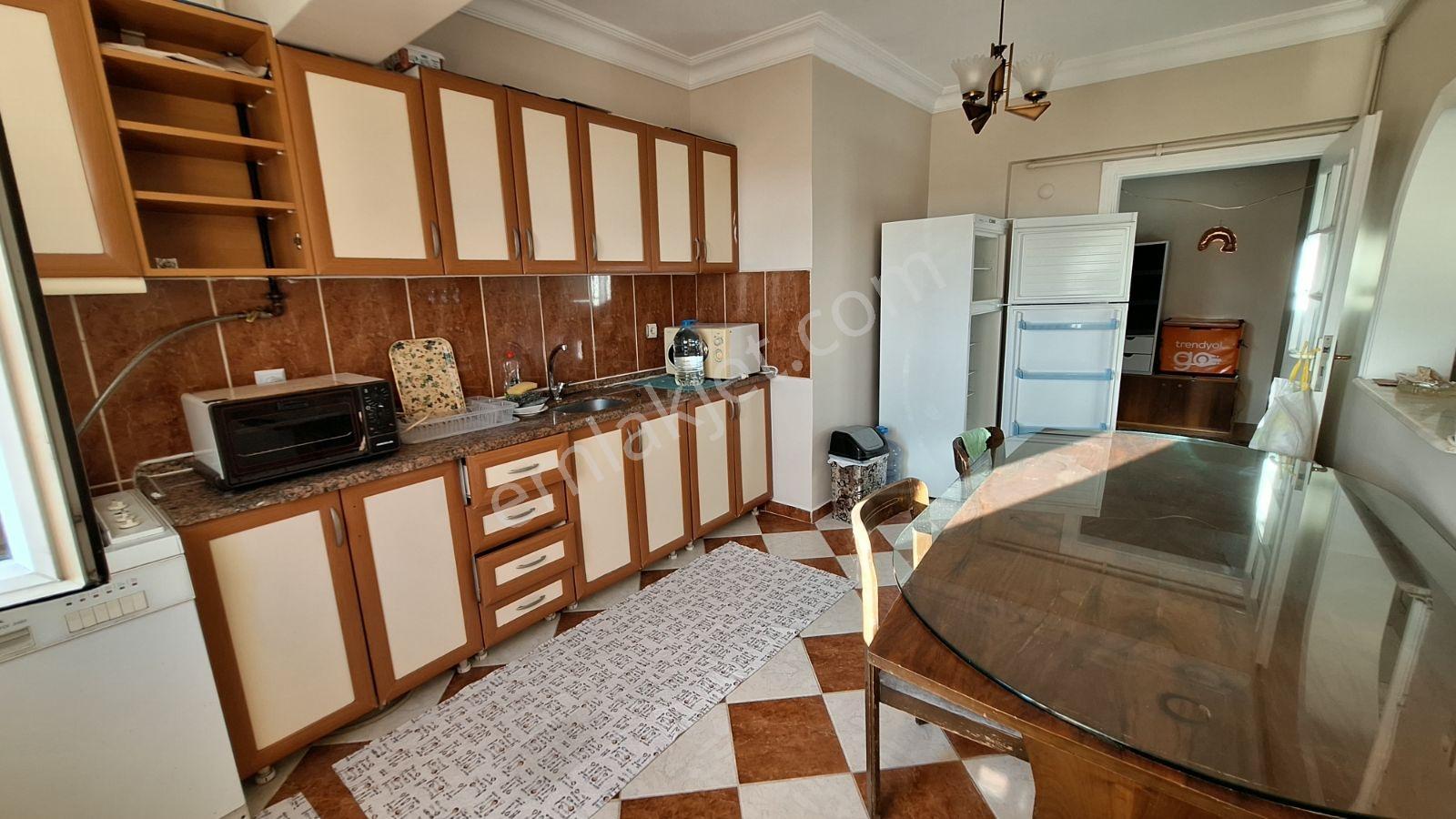 Fındıklı'da Merkezi Lokasyonunda 3+1 Eşyalı Kiralık Daire - Görsel 7
