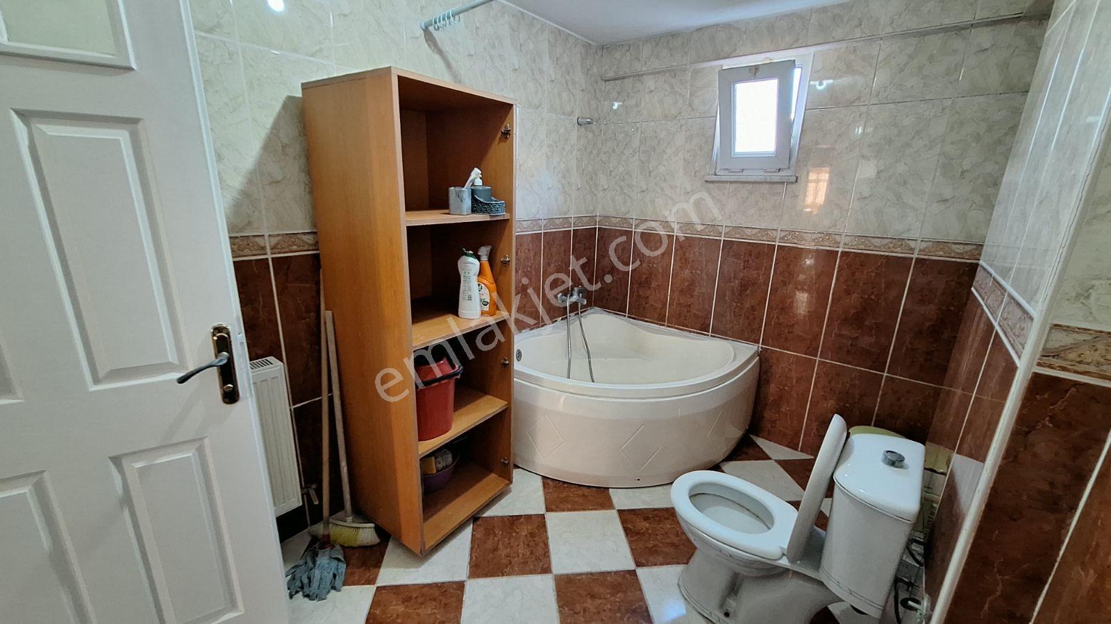 Fındıklı'da Merkezi Lokasyonunda 3+1 Eşyalı Kiralık Daire - Görsel 11
