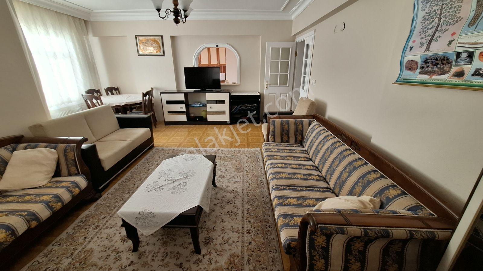 Fındıklı'da Merkezi Lokasyonunda 3+1 Eşyalı Kiralık Daire - Görsel 18