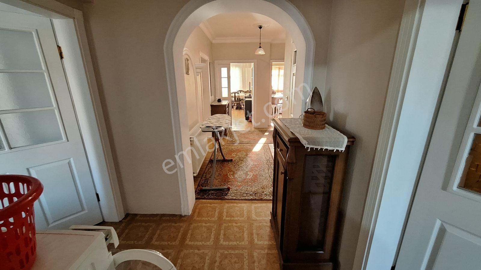 Fındıklı'da Merkezi Lokasyonunda 3+1 Eşyalı Kiralık Daire - Görsel 20