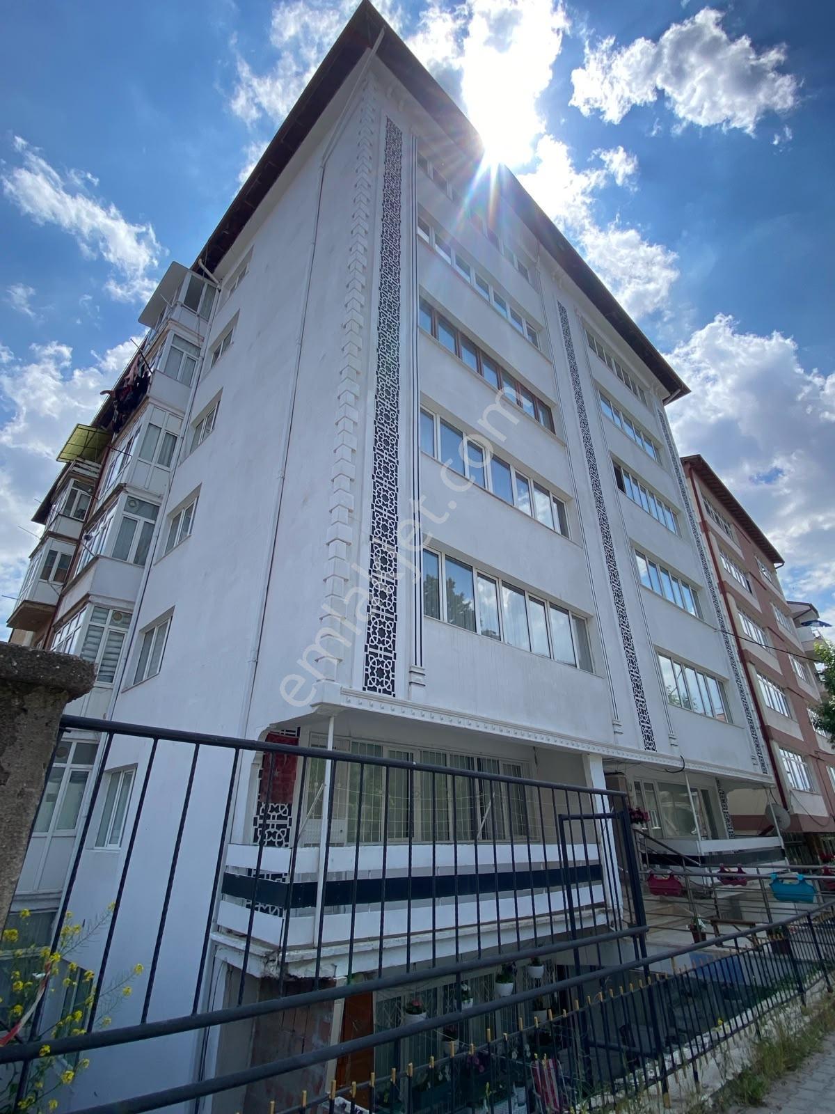 Mevlanada Merkezi Konum Kiralık 3+1 Daire - Görsel 21