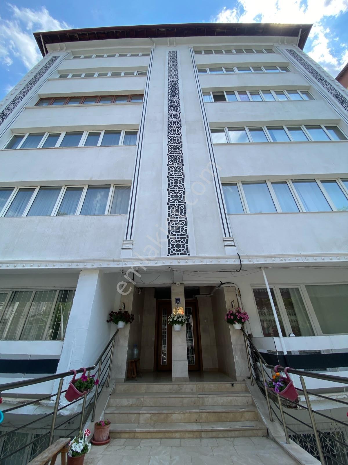 Mevlanada Merkezi Konum Kiralık 3+1 Daire - Görsel 6