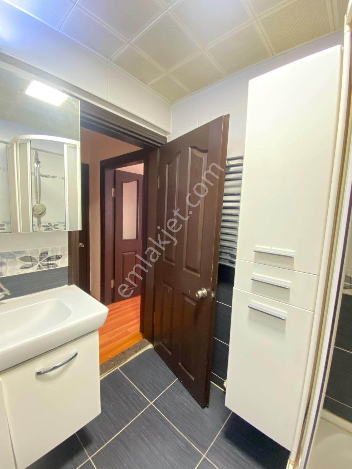 Mevlanada Merkezi Konum Kiralık 3+1 Daire - Görsel 34