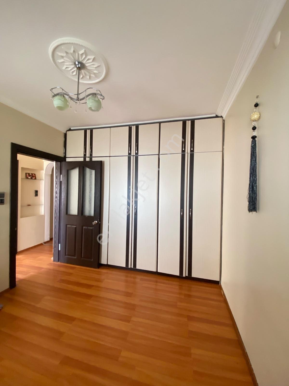 Mevlanada Merkezi Konum Kiralık 3+1 Daire - Görsel 32