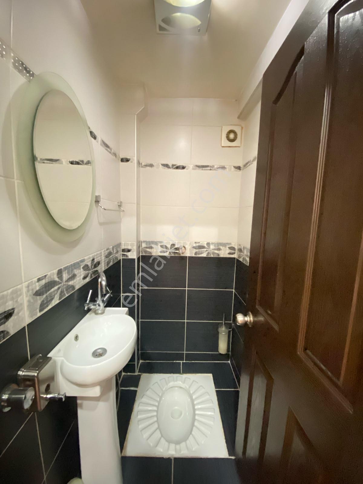 Mevlanada Merkezi Konum Kiralık 3+1 Daire - Görsel 11