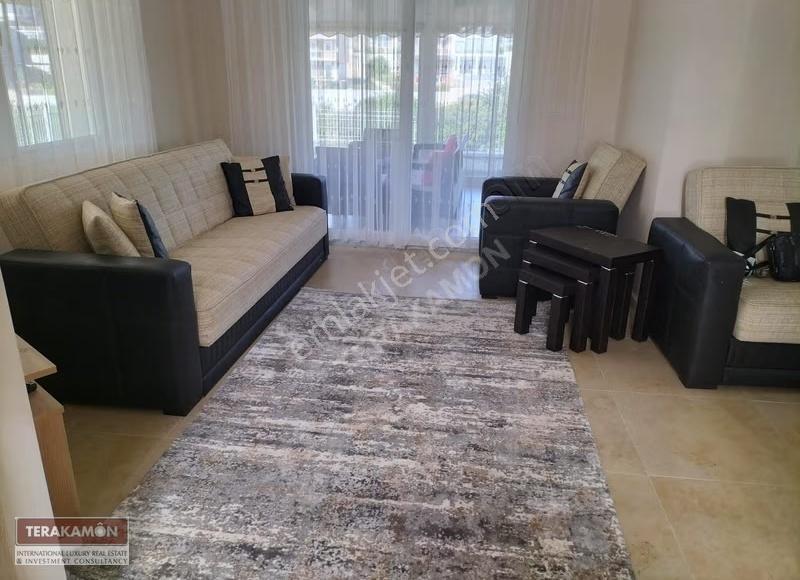 İzmir Çeşme Ayasaranda Denize Sıfır Ortak Havuzlu Sitede Kiralık - Görsel 9