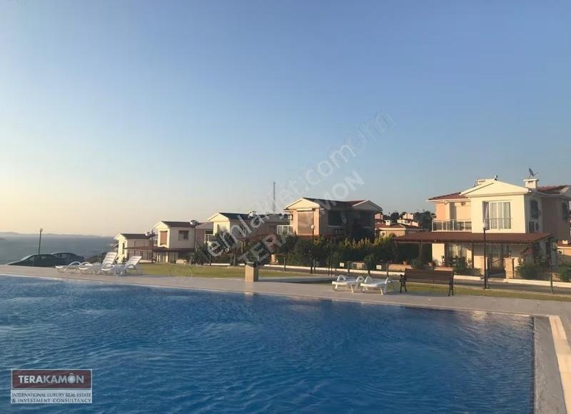 İzmir Çeşme Ayasaranda Denize Sıfır Ortak Havuzlu Sitede Kiralık - Görsel 21