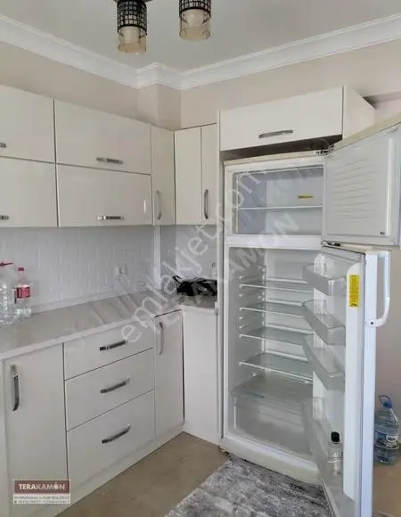 İzmir Çeşme Ayasaranda Denize Sıfır Ortak Havuzlu Sitede Kiralık - Görsel 3