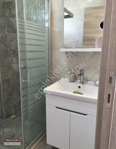 İzmir Çeşme Ayasaranda Denize Sıfır Ortak Havuzlu Sitede Kiralık - Görsel 8