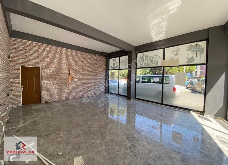 Zeki Emlak'tan Muradiye'de Caddeye Yakın Kiralık Köşe Dükkan... - Görsel 17