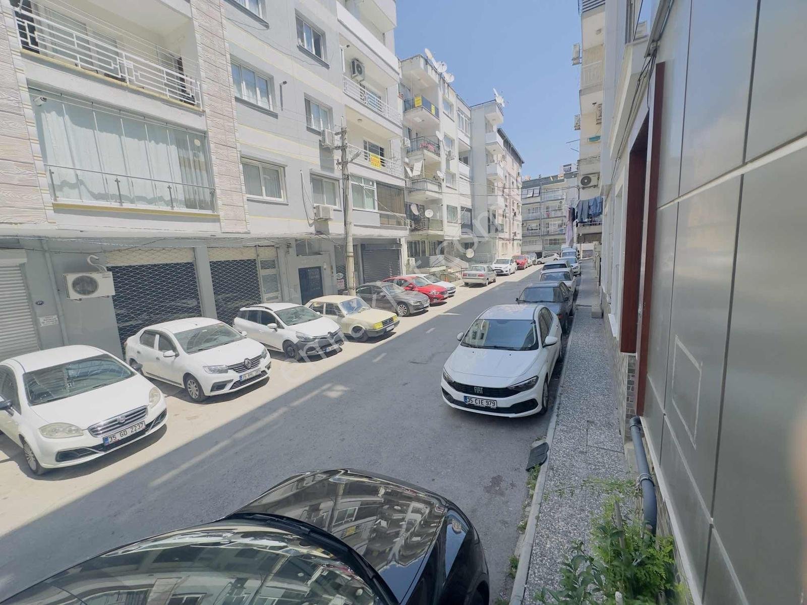 Konak Atilla Mahallesi Bahçeli Satılık 3+1