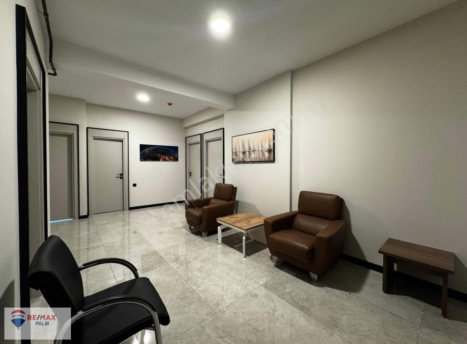 Remax Palm'den Fuatmorel De Prestijli İş Merkezinde Eşyalı Ofis - Görsel 12