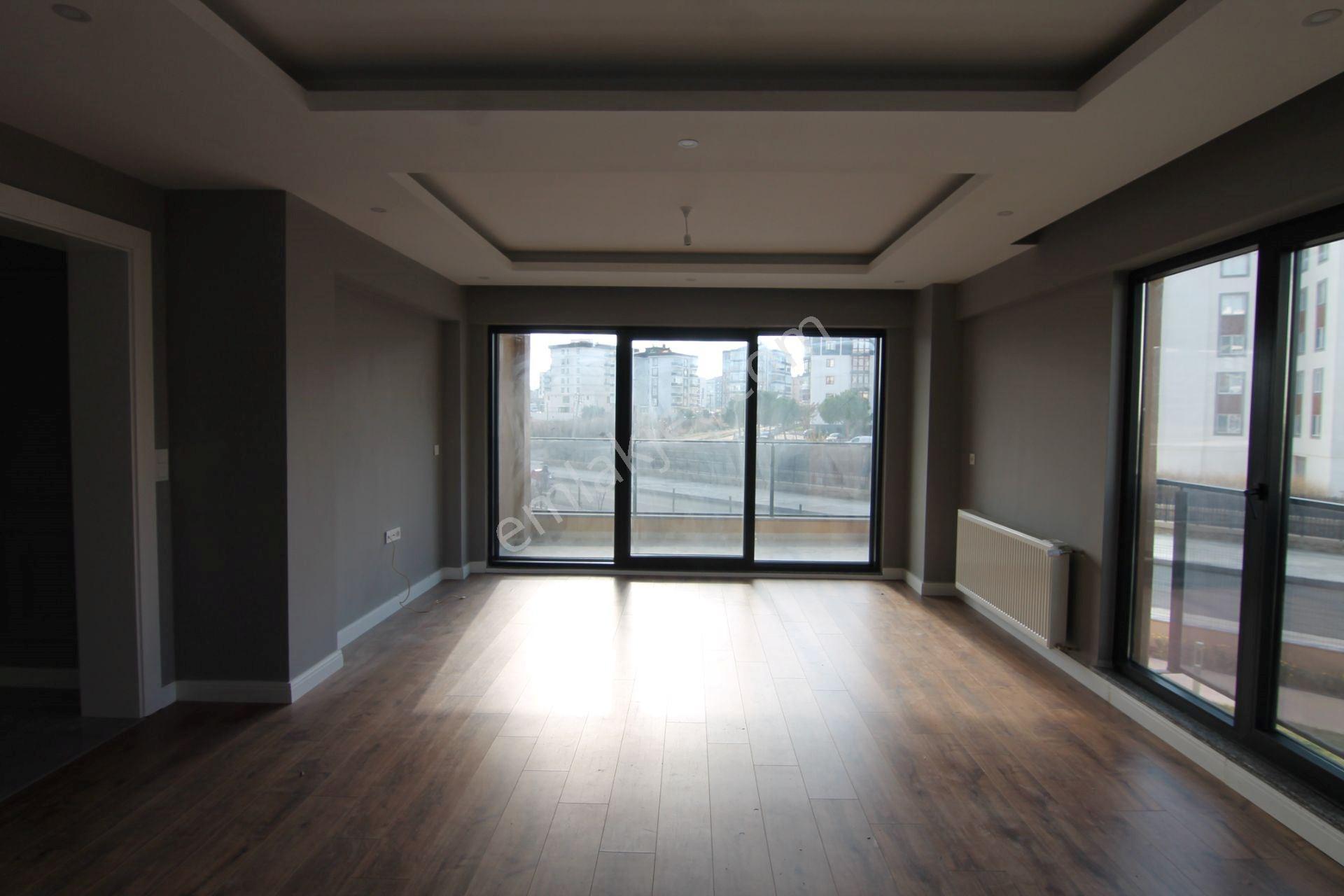 Çanakkale Esenler Site İçinde 3+1 Arakat Kiralık Daire - Görsel 9