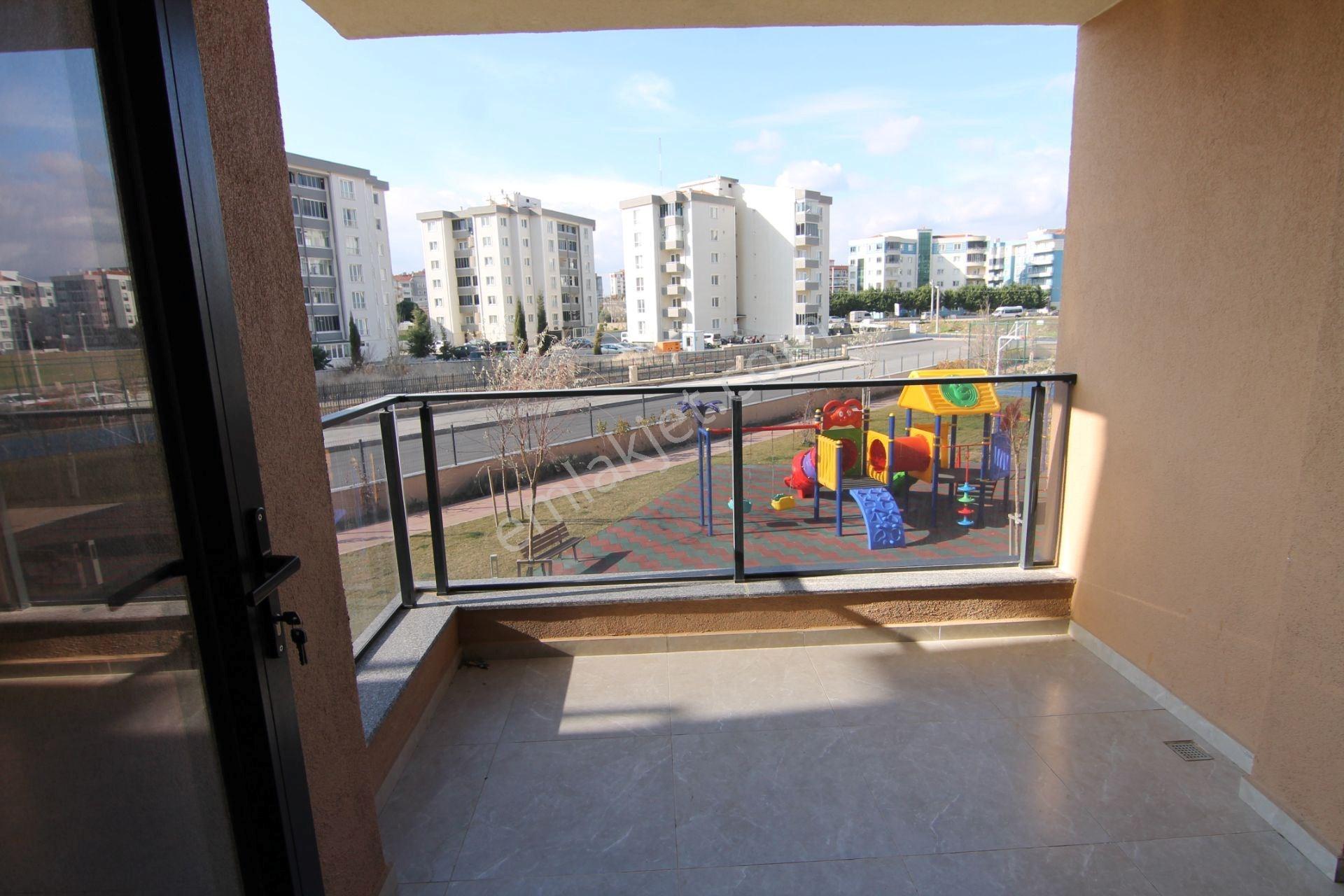 Çanakkale Esenler Site İçinde 3+1 Arakat Kiralık Daire - Görsel 17