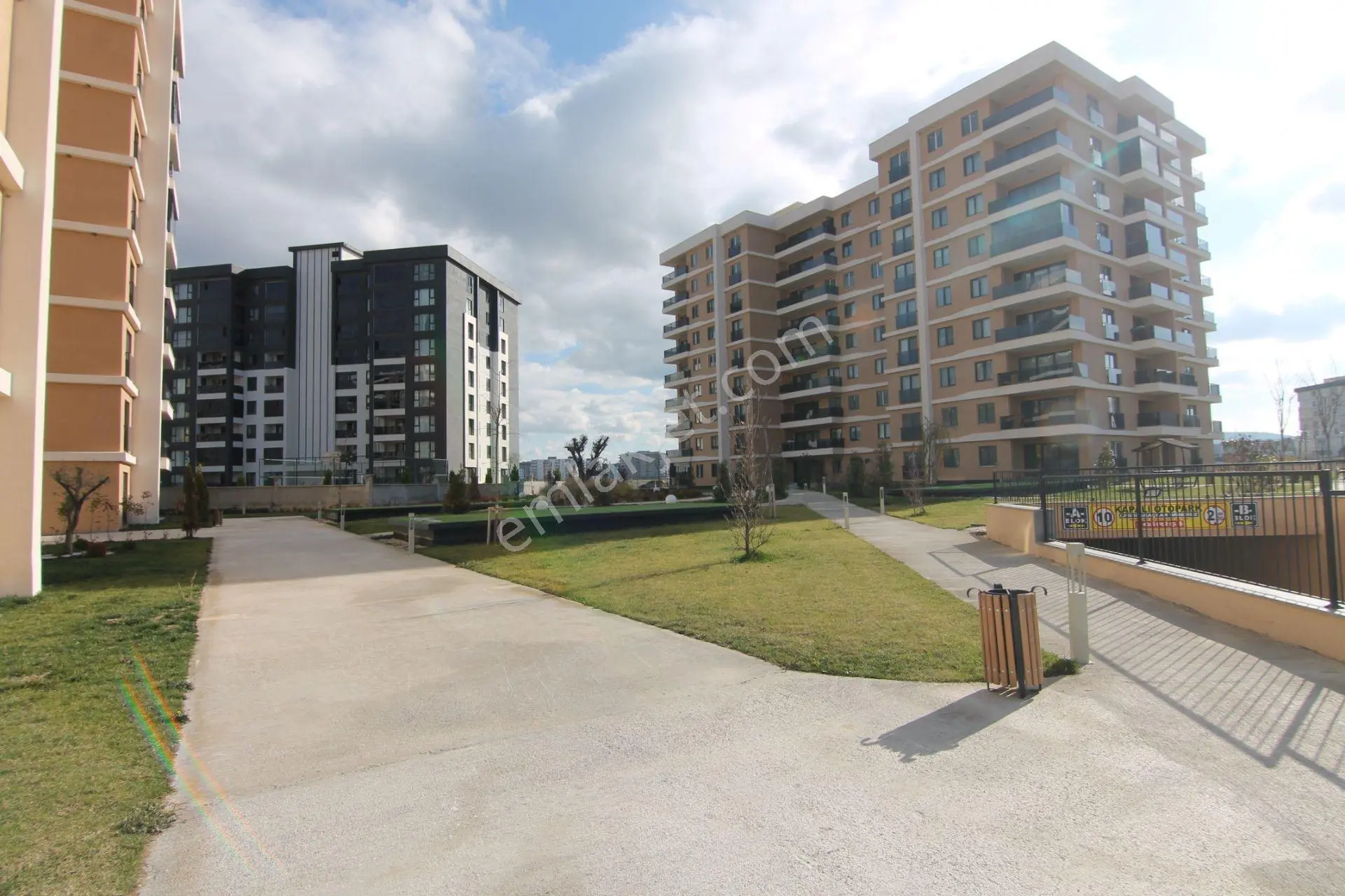 Çanakkale Esenler Site İçinde 3+1 Arakat Kiralık Daire - Görsel 2