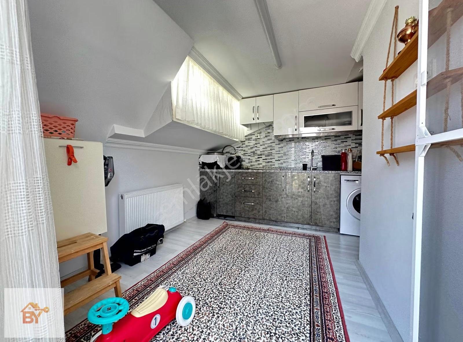 Kemalpaşa Mah Metrobüse Yakın Satılık 4+2 Dublels Daire - Görsel 3