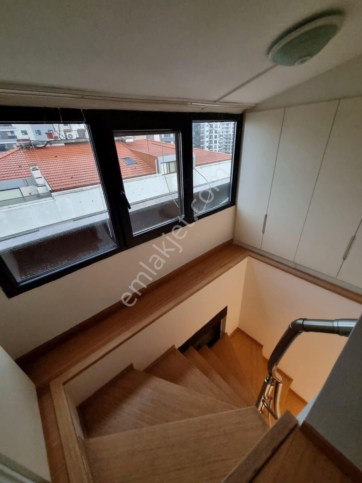 Fenerbahçe'de Ayanoğlu Ordu Evi Caddesi Üzerinde Teraslı Dubleks - Görsel 25